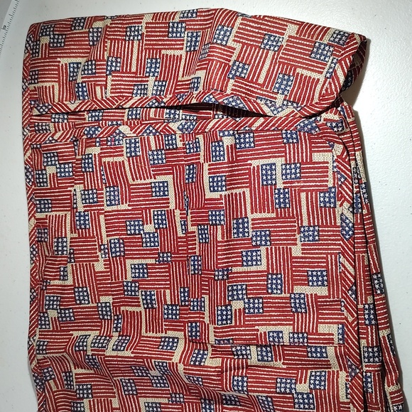 Longaberger Liner Collectors Club Flag Basket/Magazine Drop In, Has 8 Pockets - Picture 5 of 6
